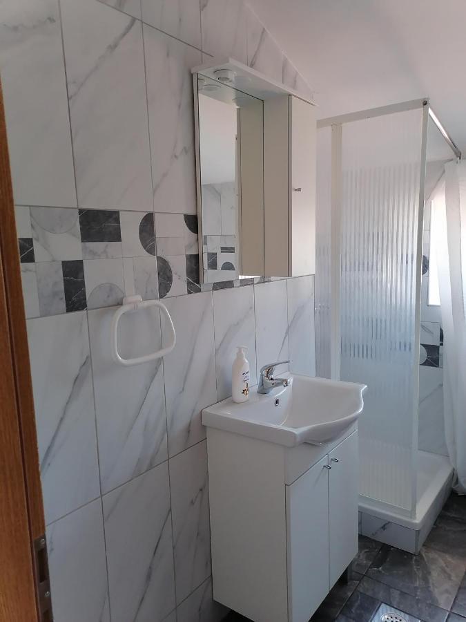 Apartment Luce And Ante Bibinje Exterior foto